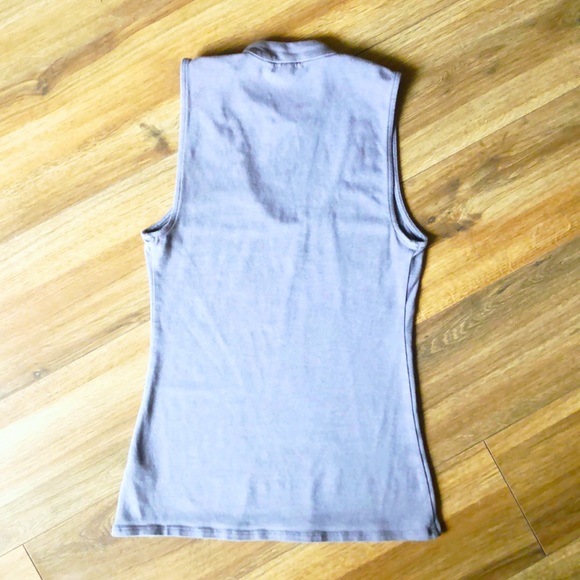 ✨Express Sleeveless Choker Top - Picture 3 of 7